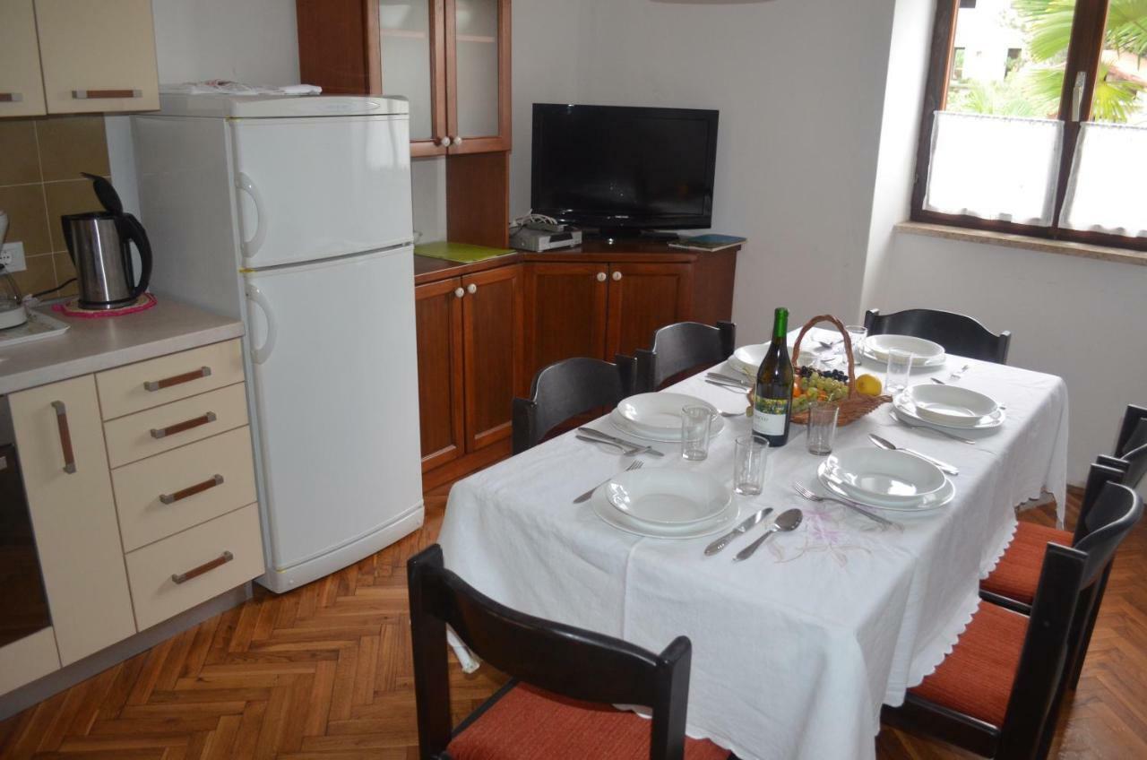 Apartments Mare Malinska Luaran gambar