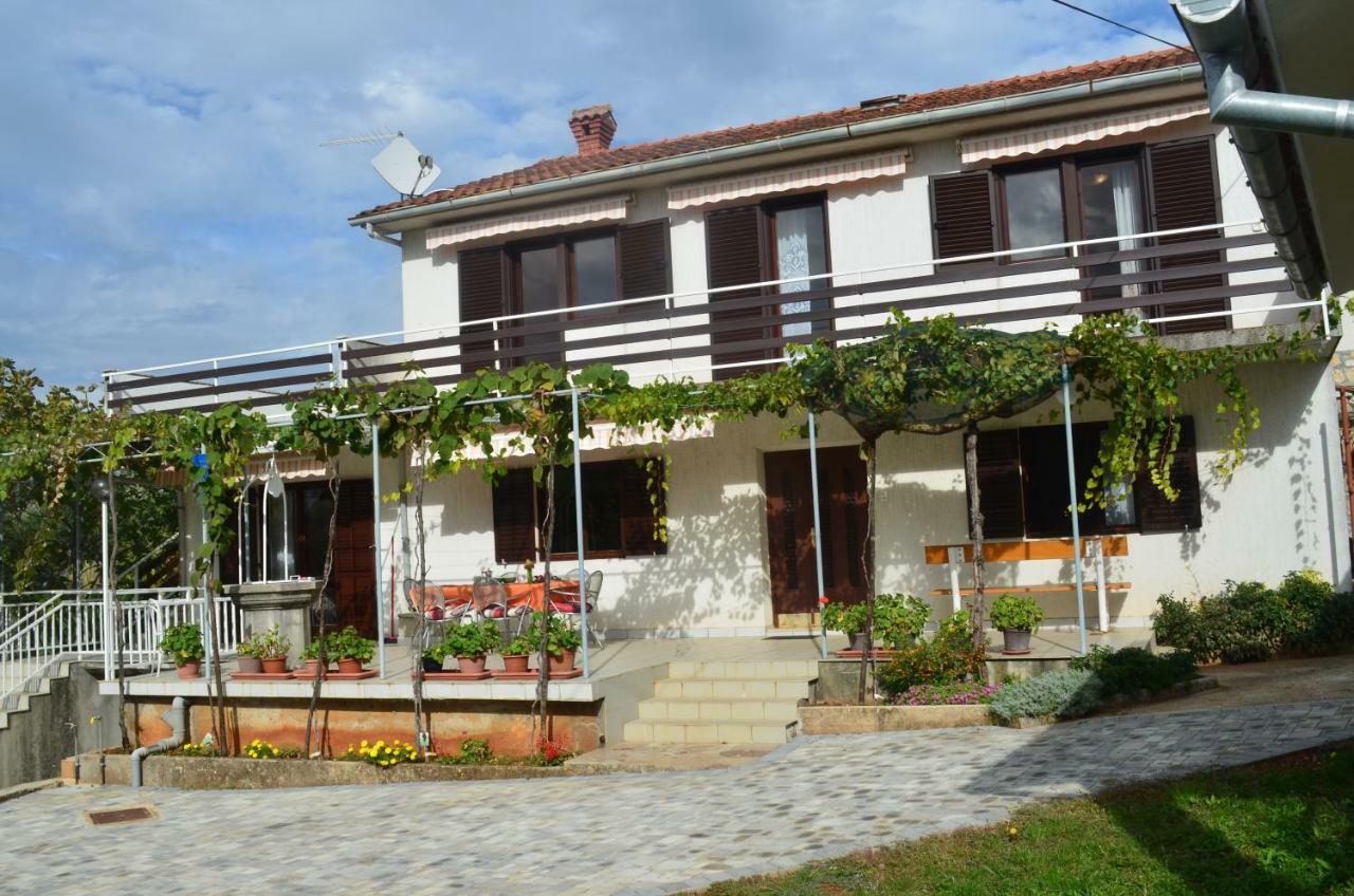 Apartments Mare Malinska Luaran gambar