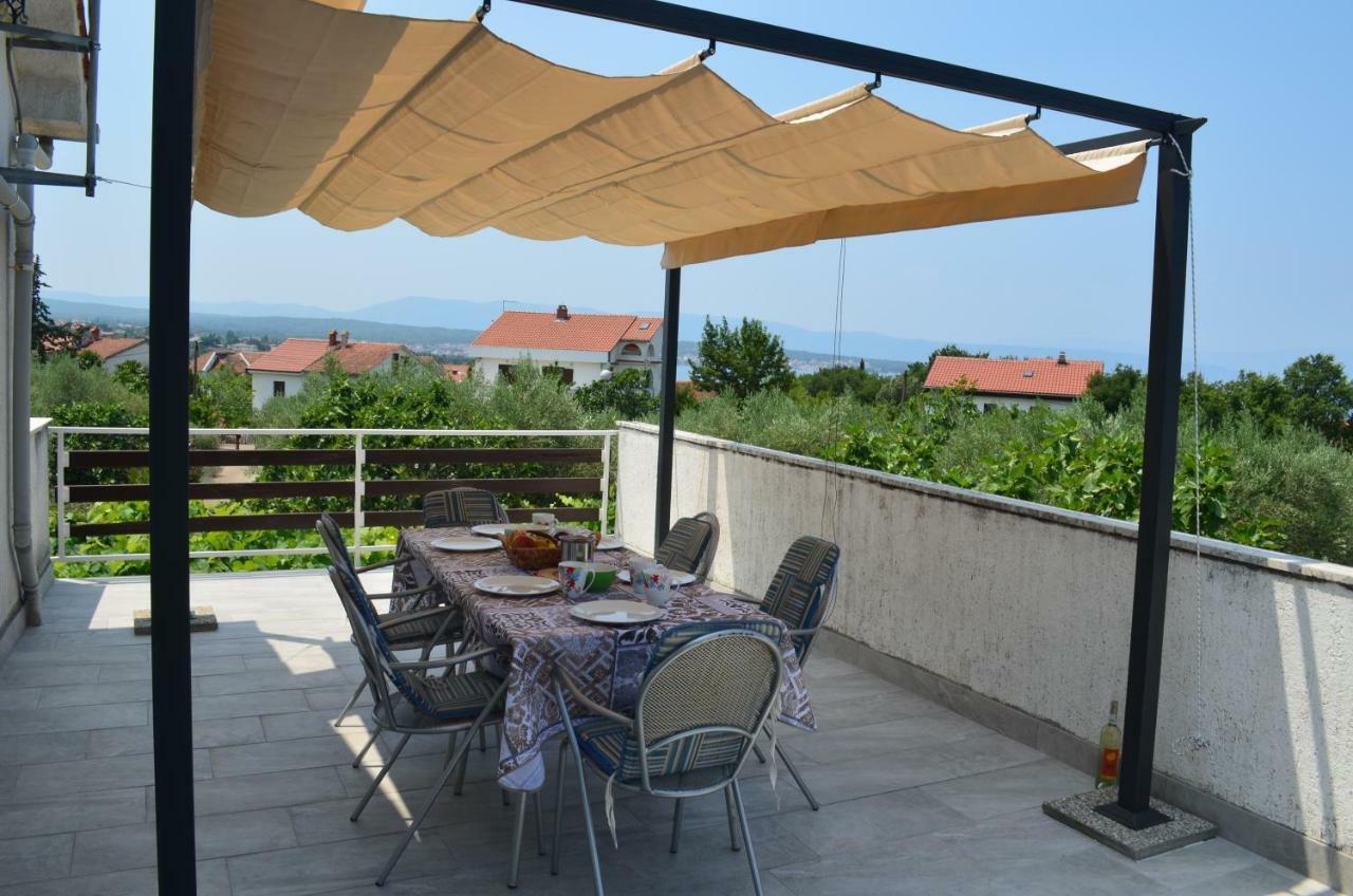 Apartments Mare Malinska Luaran gambar
