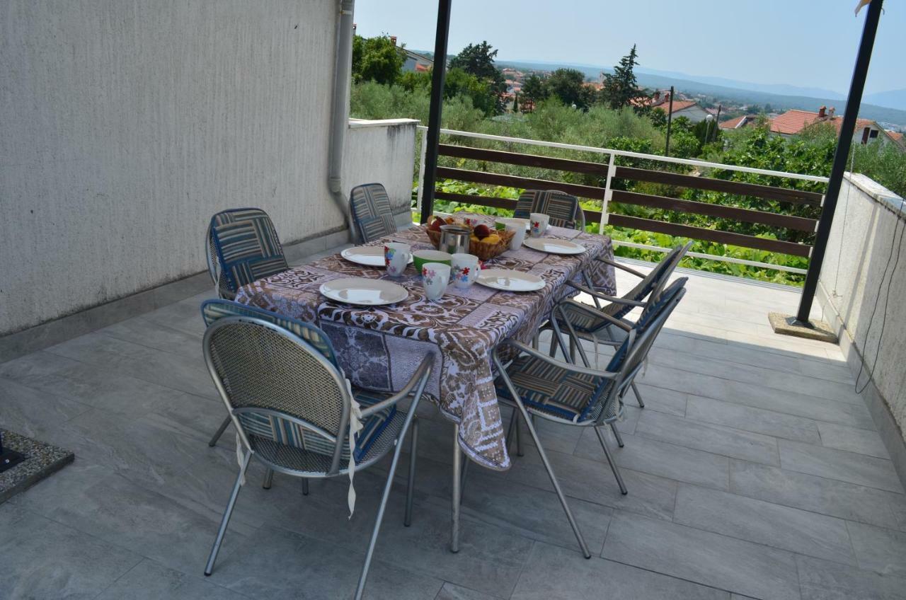 Apartments Mare Malinska Luaran gambar