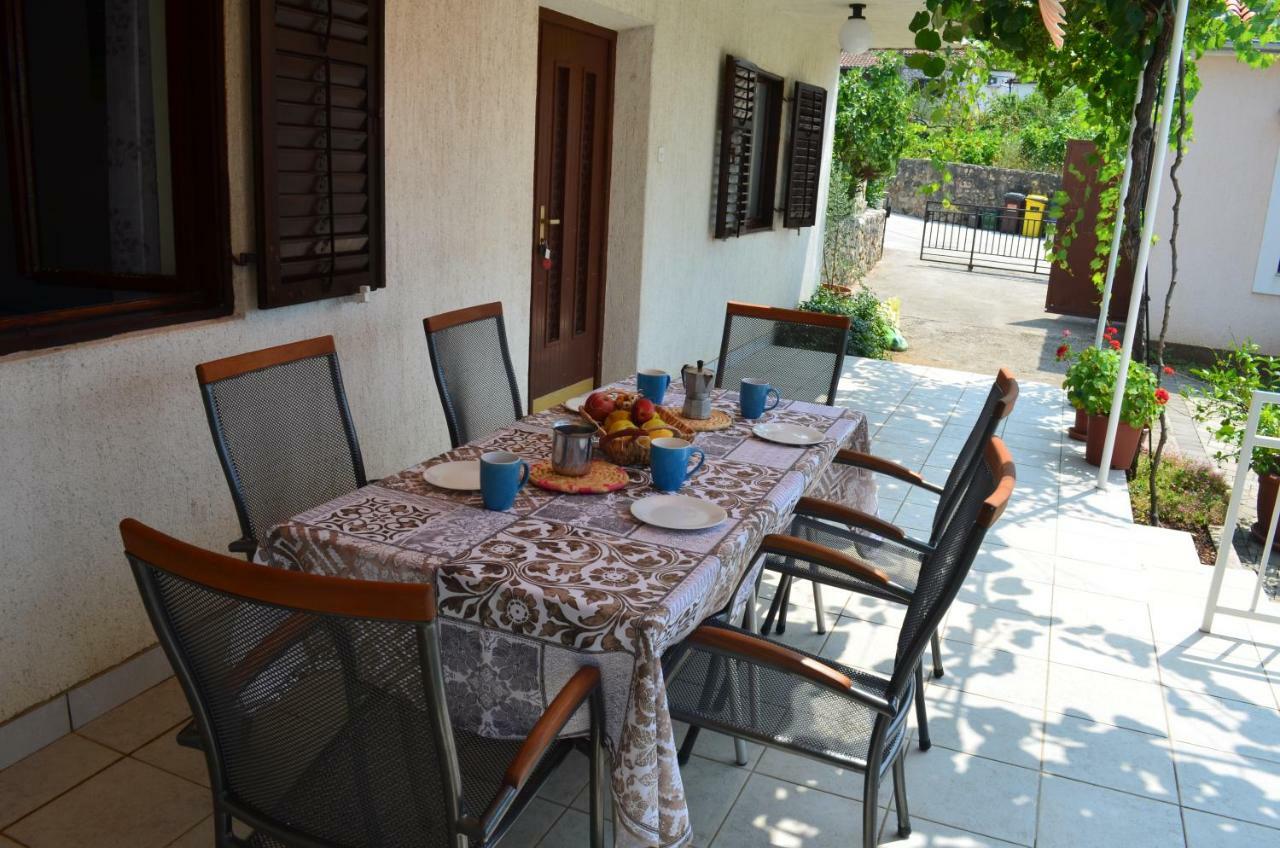 Apartments Mare Malinska Luaran gambar